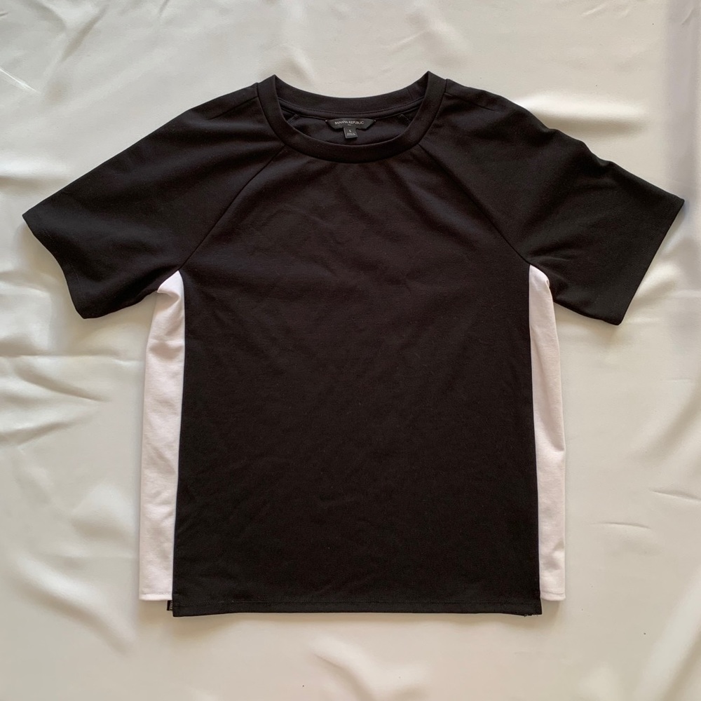 Banana Republic Black and White Top
